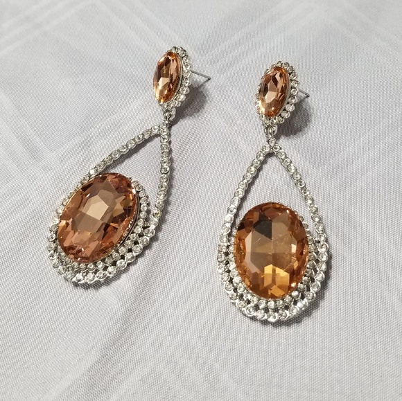 Pagaent earrings - Picture 2 of 4